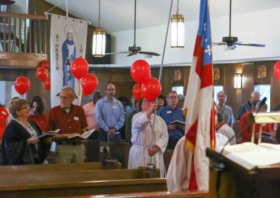 Photo of worship at St. Martin-in-the-Fields Episcopal Church in Keller/Southlake TX